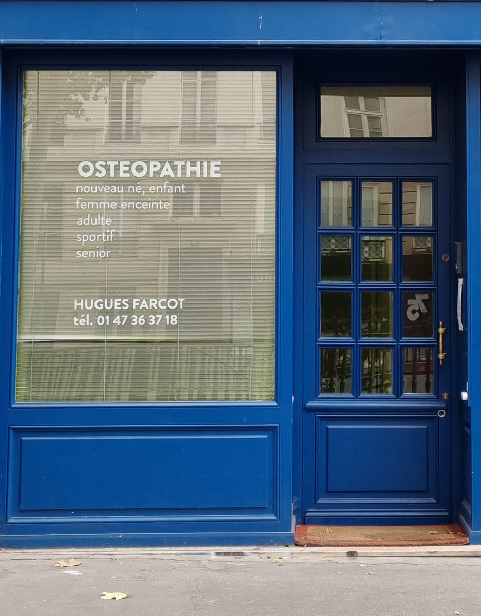 Façade du cabinet d'ostéopathie Hugues Farcot, 39 boulevard Saint-Martin Paris 3e
